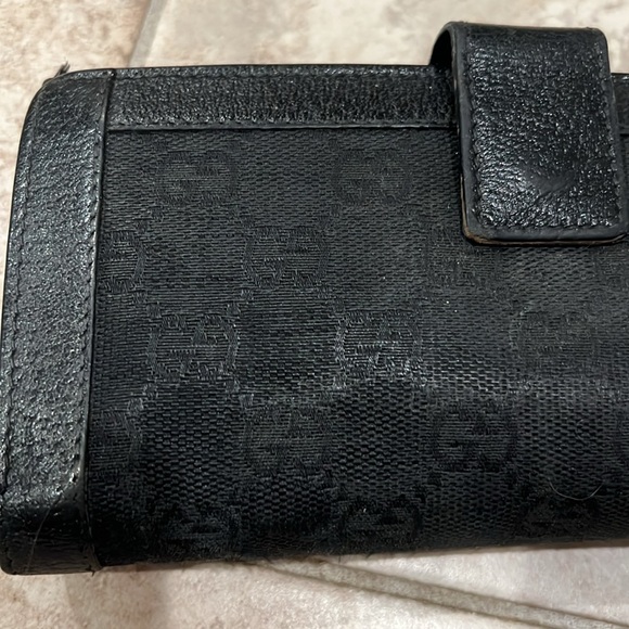 Gucci Wallet 
Black GG fabric and leather - Picture 2 of 6
